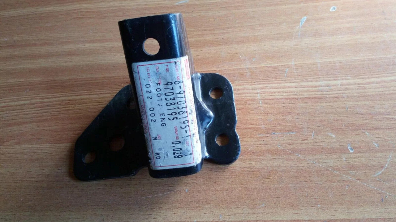 Engine Mount Bracket Right fits Isuzu Trooper Bighorn UBS Chevrolet 4JB1 Genuine 8970381951 View Front