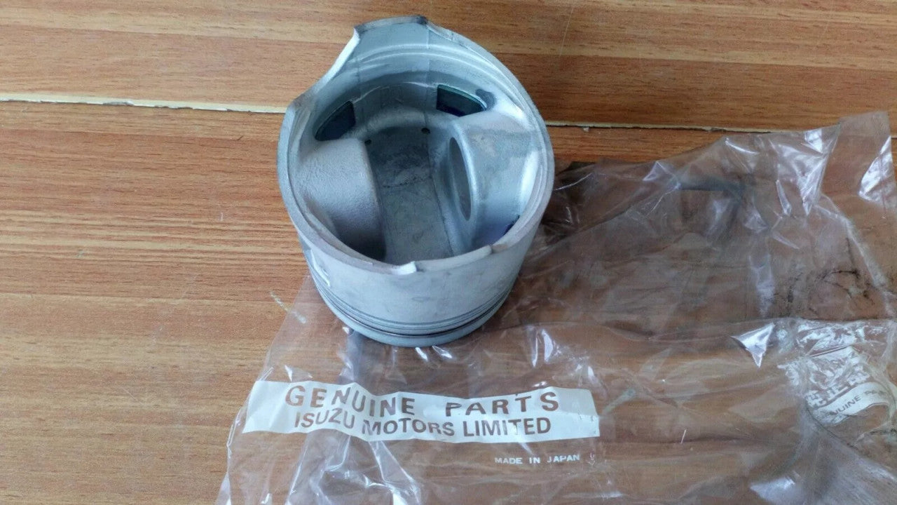 4x Pistons STD fits Opel Vauxhall Corsa B 15D X15D X15TD Isuzu 4EC1 Genuine 8970809570 View Rear