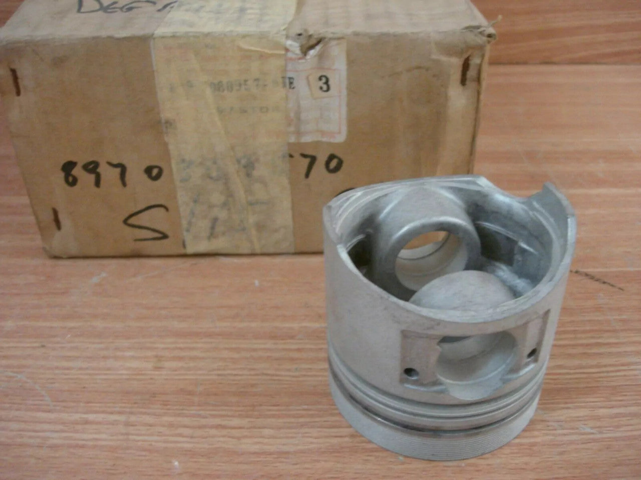 4x Pistons STD fits Opel Vauxhall Corsa B 15D X15D X15TD Isuzu 4EC1 Genuine 8970809570 View Right