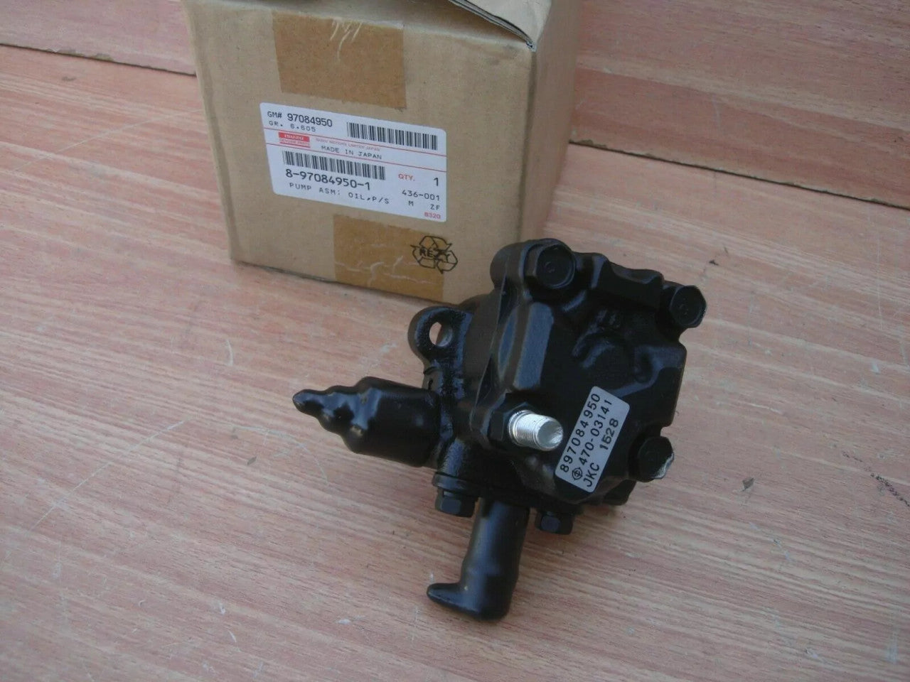 Power Steering Pump fits Isuzu Pickup TF Chevrolet LUV 4JA1 8970849501 Genuine View Right