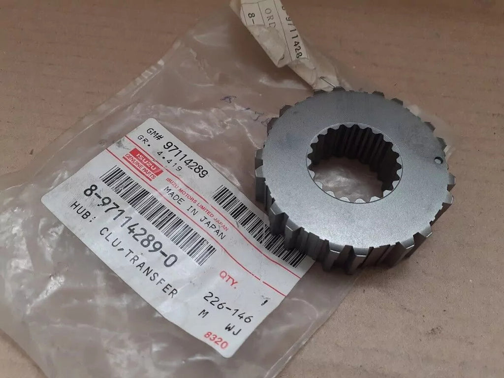 Manual Transmission Hub fits Isuzu Pickup TF KB40 KB41 Chevrolet LUV 4x4 4WD 8971142890 View Front