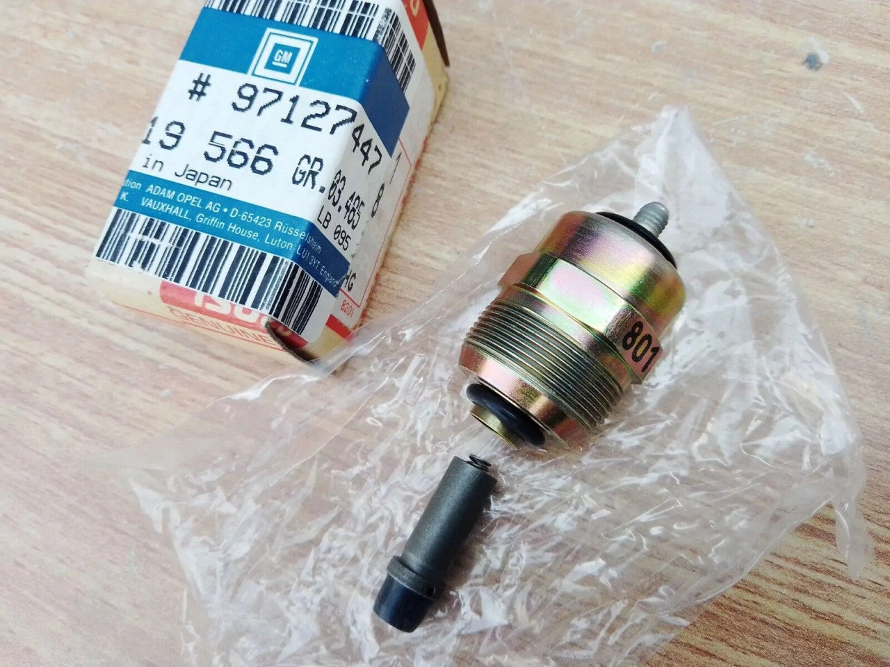 Fuel Pump Solenoid Valve fits Opel Vauxhall Isuzu Pickup Chevrolet LUV Genuine 8971274470 View Front