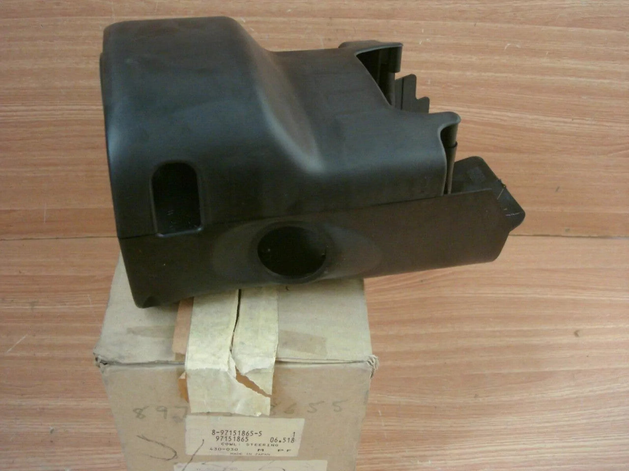 Steering Column Cowl Cover RHD Black fits Isuzu Opel Chevrolet Vauxhall Genuine 8971518655 View Front