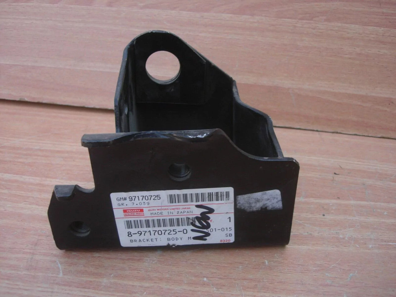 Frame Bracket Front Left fits Isuzu TFS TFR Pickup Chevrolet LUV Holden Rodeo 8971707250 View Left