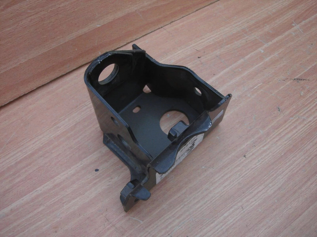 Frame Bracket Front Left fits Isuzu TFS TFR Pickup Chevrolet LUV Holden Rodeo 8971707250 View Upper