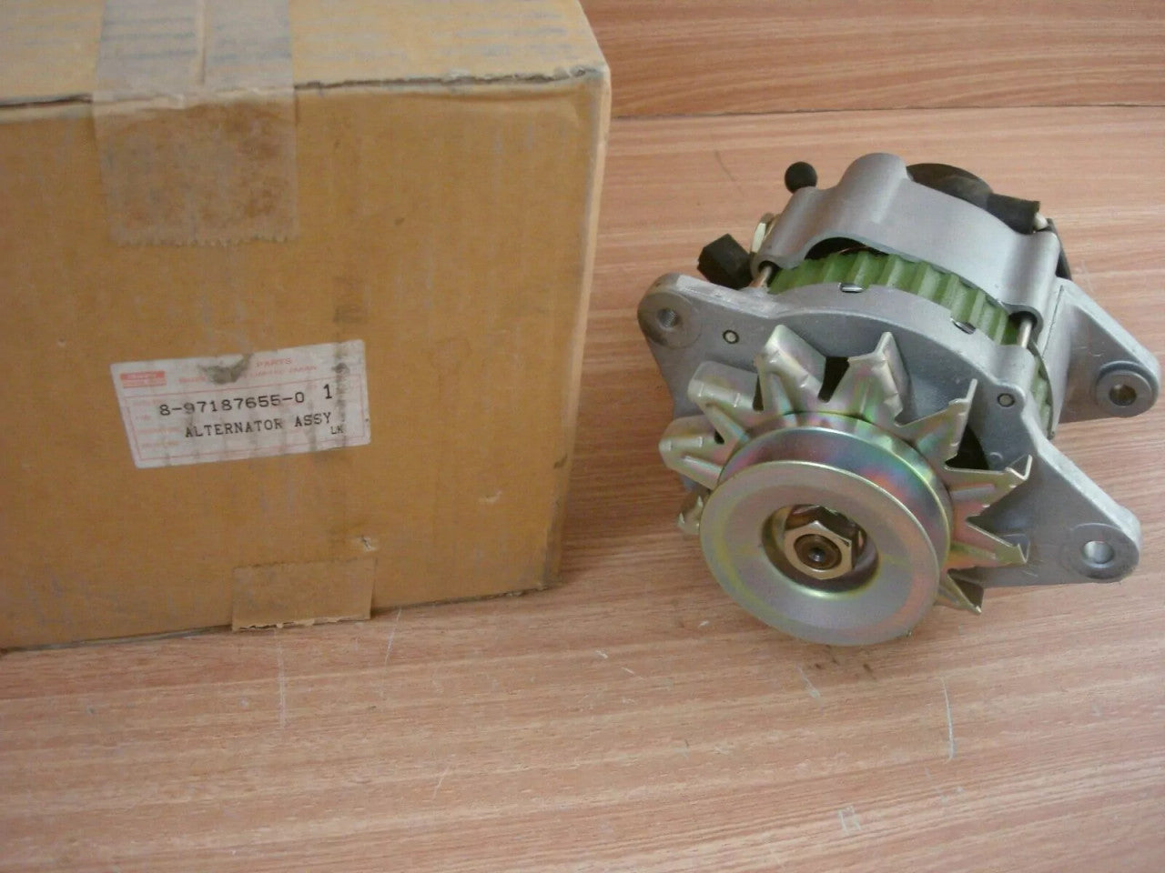 Alternator fits Isuzu Pickup TF Chevrolet LUV Opel Campo Monterey 4JG2 Genuine 8971876550 View Front