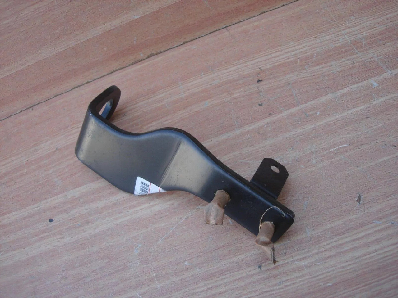 Radiator Bracket fits Isuzu Pickup TF Trooper Opel Monterey Campo Chevrolet LUV 8971876750 View Right