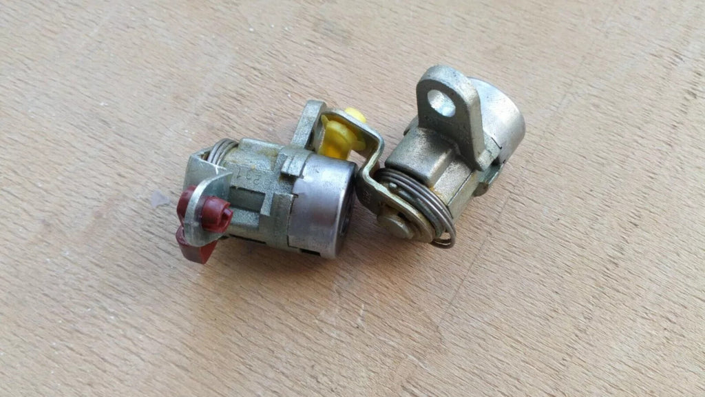 Door Lock Cylinder Set fits Isuzu Chevrolet LUV Pickup TF 8971997940 Genuine View Left
