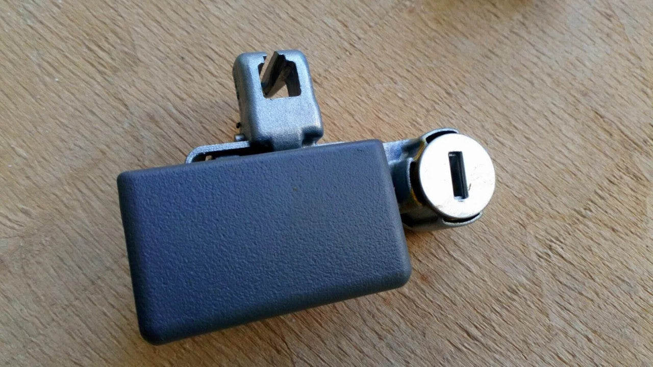 Door Lock Cylinder Set fits Isuzu Chevrolet LUV Pickup TF 8971997940 Genuine View Upper