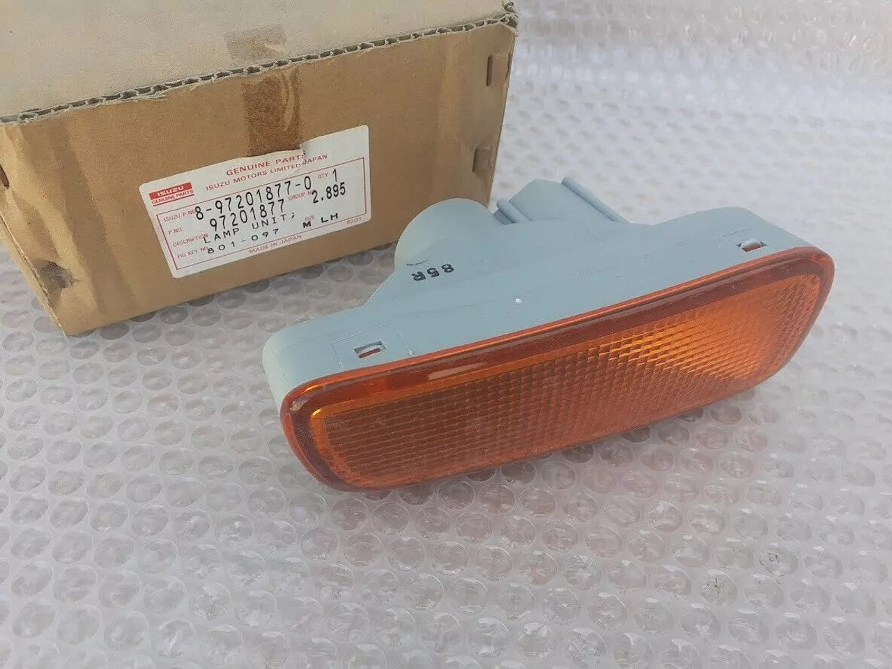 Turn Signal Indicator Front Right fits Isuzu TF Pickup Chevrolet LUV Opel Campo 8972018770 View Rear