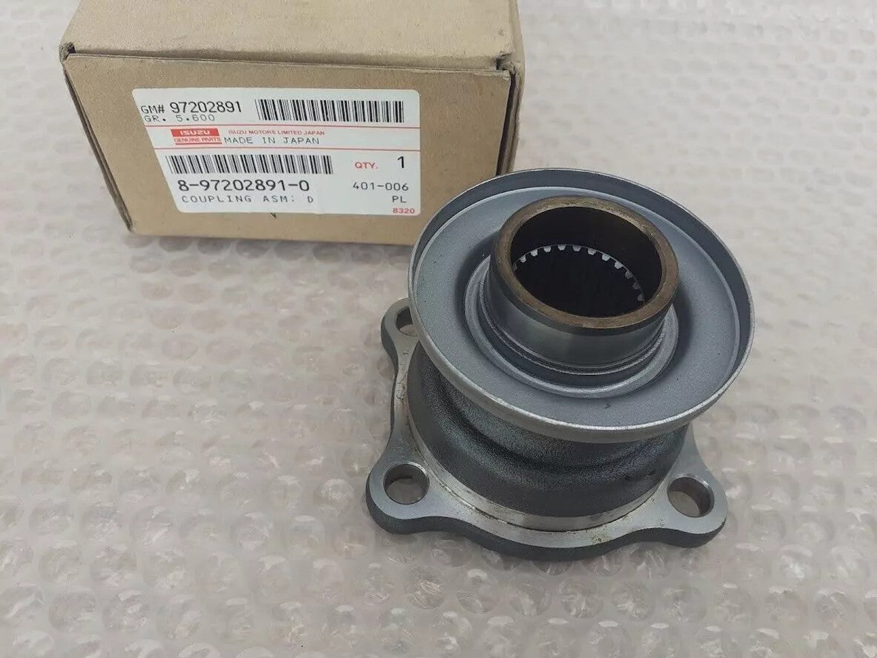 Driveshaft Coupling Center fits Isuzu Pickup TF Chevrolet LUV 8972028910 Genuine View Front
