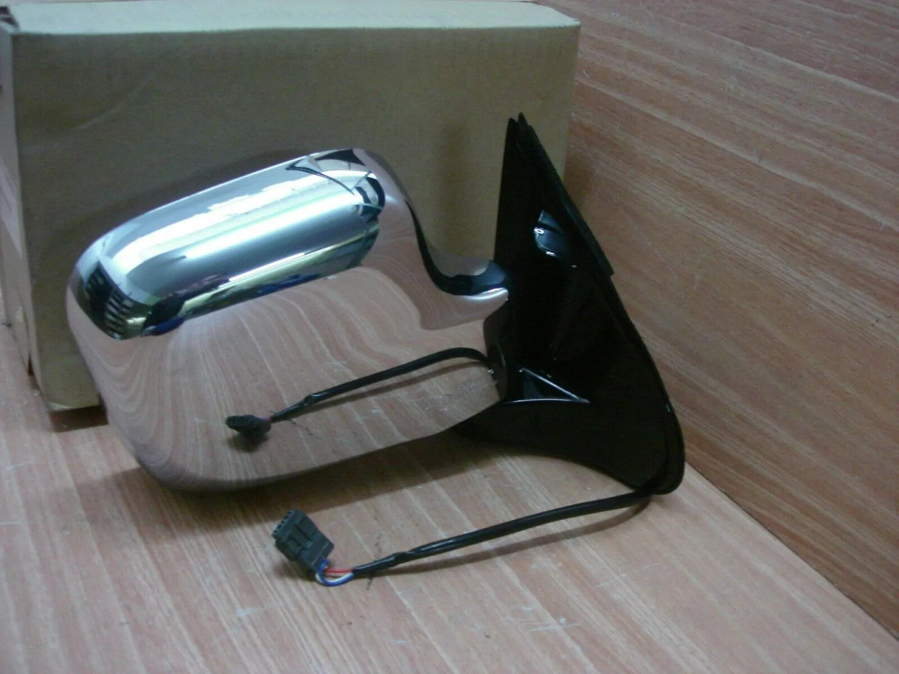Wing Mirror Right fits Isuzu TF Pickup Chevrolet LUV Opel Vauxhall Campo Genuine 8972149642 View Rear