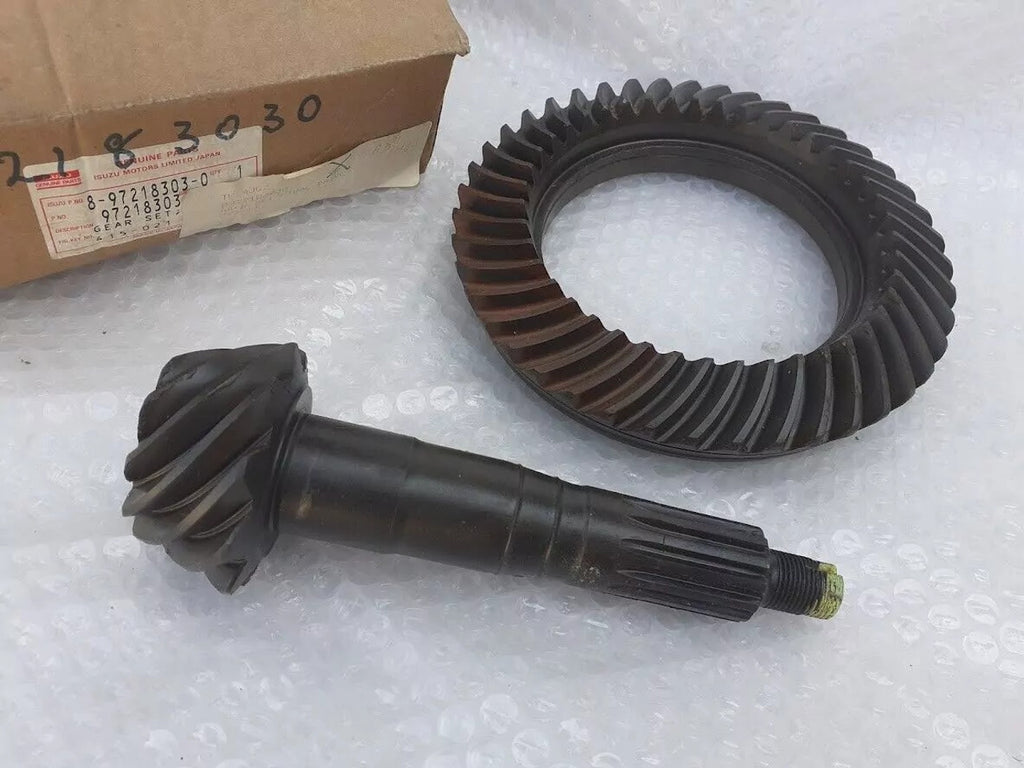 Differential Gear Pinion fits Isuzu Pickup TF Chevrolet LUV Opel Monterey Campo 8972183030 View Upper