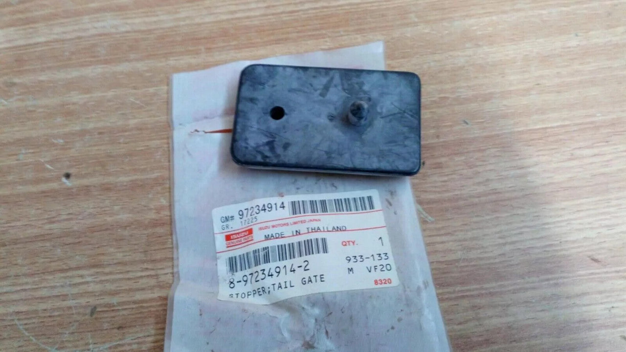 2x Tailgate Buffer Rubber Cushion fits Isuzu Dmax D-Max Rodeo Denver Genuine 8972349142 View Rear