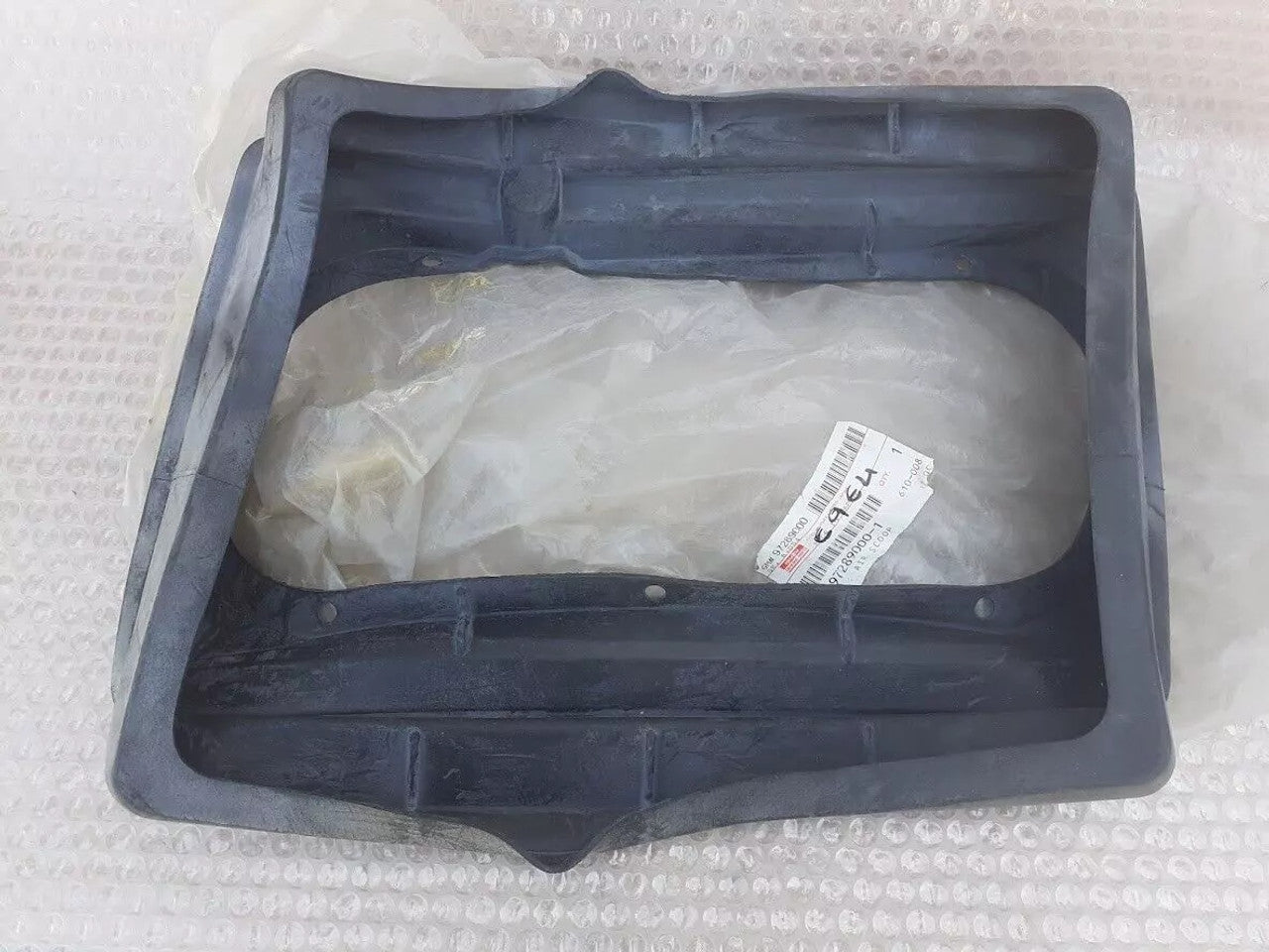 Hood Bonnet Scoop Seal fits Isuzu Pickup TF Chevrolet LUV 4JA1T Genuine 8972890001 View Left