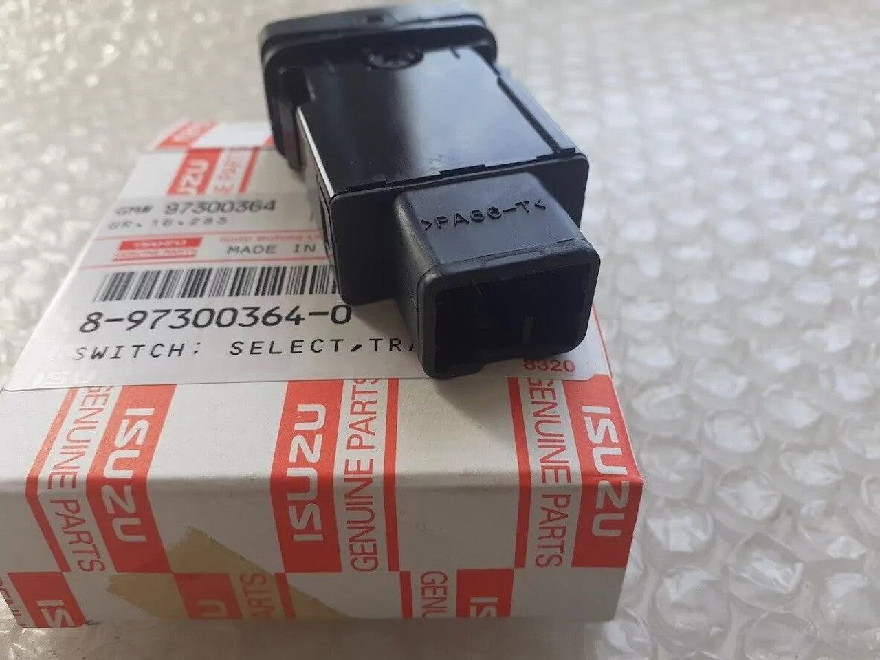 Transmission Control Switch fits Isuzu Pickup Dmax Rodeo Denver 8973003640 View Rear