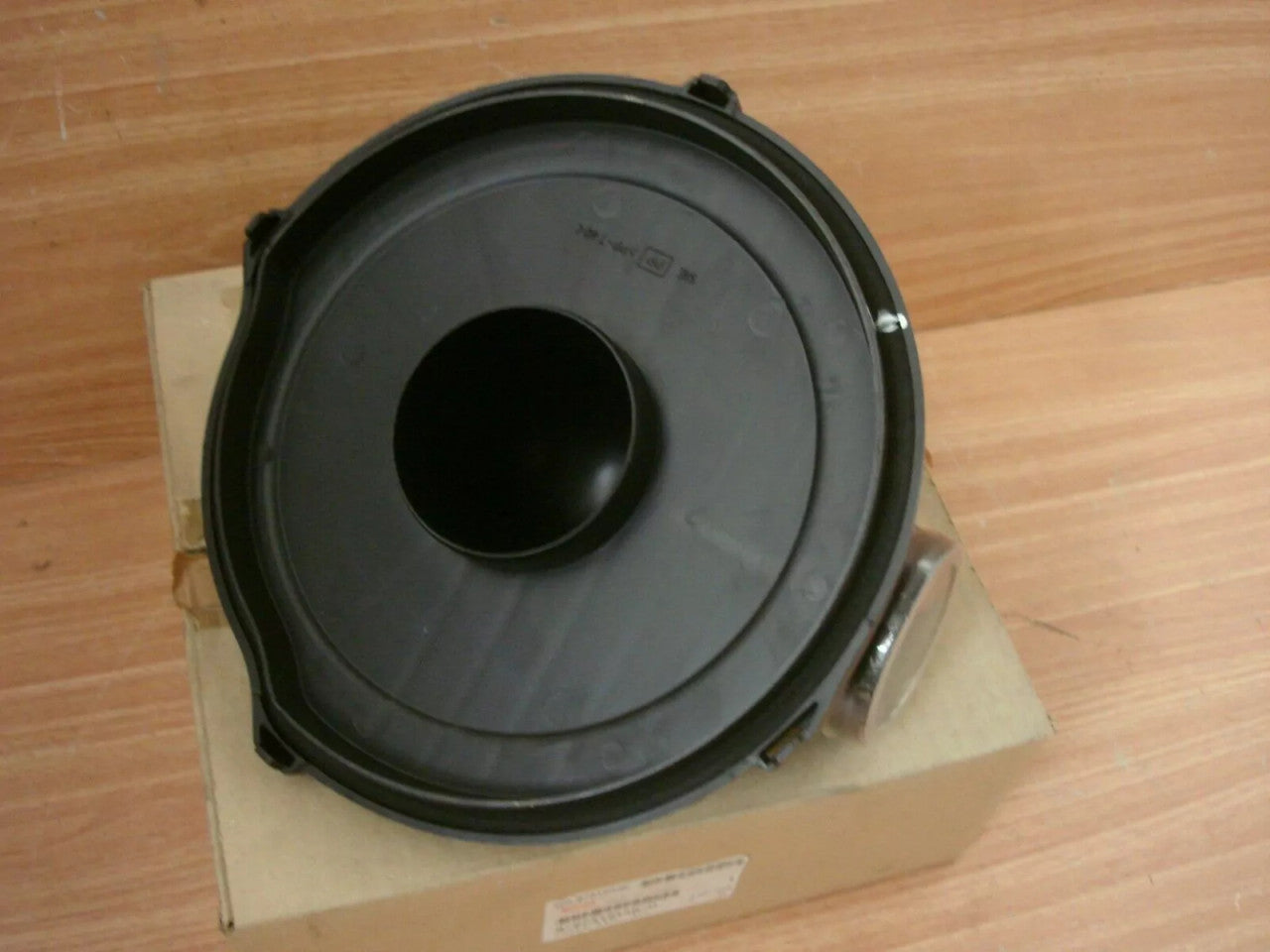 Air Filter Box Cover fits Isuzu TF Pickup Chevrolet LUV 4JA1 8973194460 Genuine View Rear