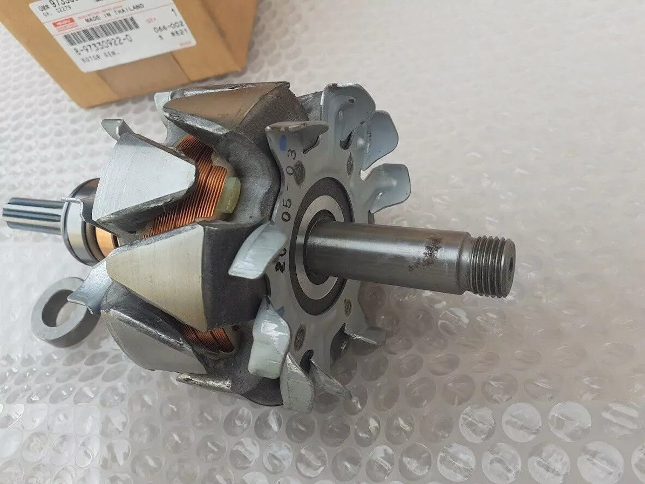 Alternator Generator Rotor fits Isuzu Dmax Pickup TF 4JA1 A/T 4 speed Genuine 8973309220 View Upper