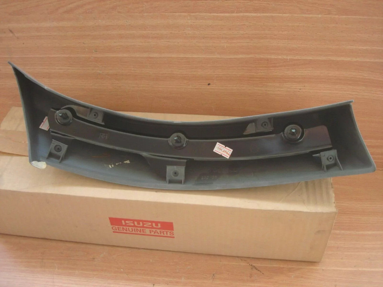 Bumper Extension Front Right fits Isuzu Pickup Dmax D-Max TF 8973318511 Genuine View Rear