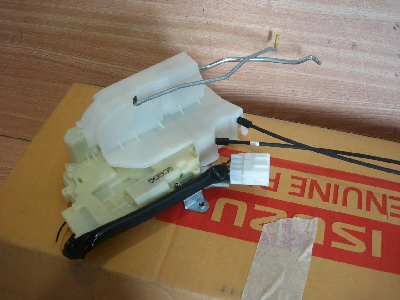 Door Lock Front Right RHD fits Isuzu Pickup TF Chevrolet LUV 8973330930 Genuine View Right