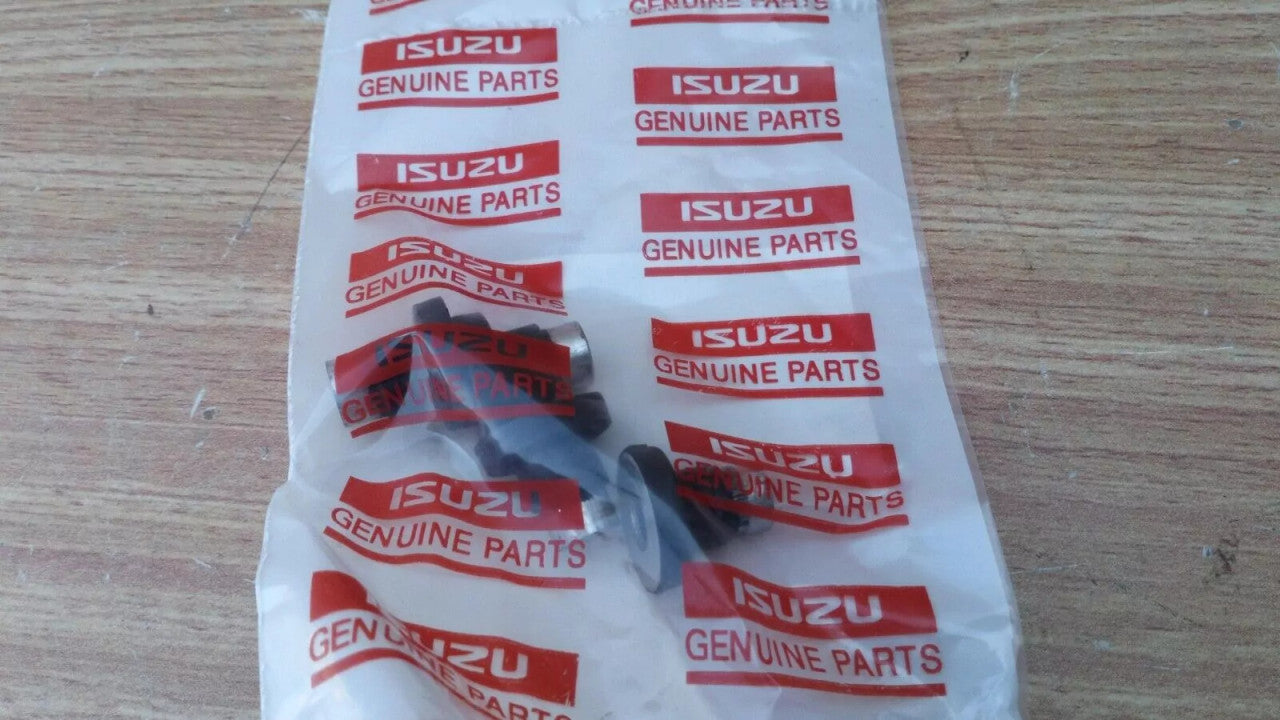 4x Valve Cover Rubber fits Isuzu D-Max Dmax Denver Rodeo 8973618111 Genuine View Front