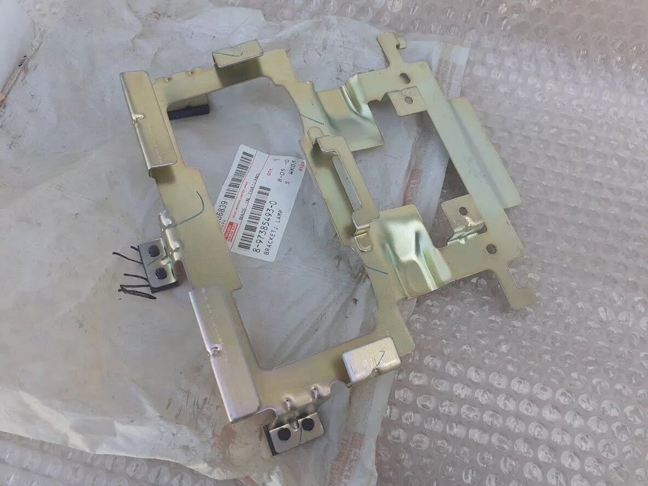 Interior Light Bracket fits Isuzu Dmax D-Max Rodeo Denver 8972368395 Genuine 8973854930 View Rear