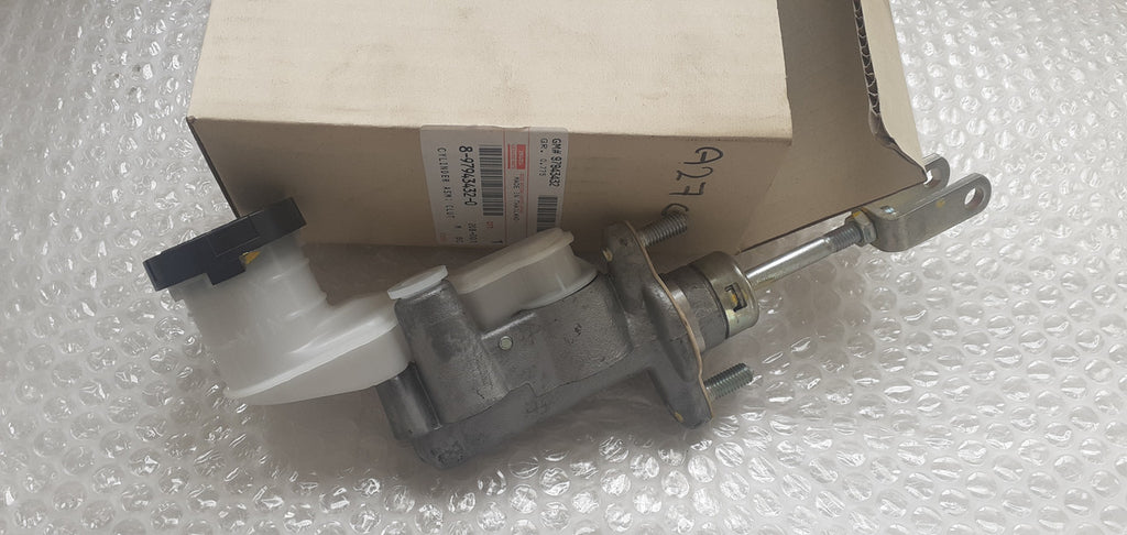 Clutch Master Cylinder fits Isuzu Dmax Rodeo Denver 8979434320 Genuine View Front