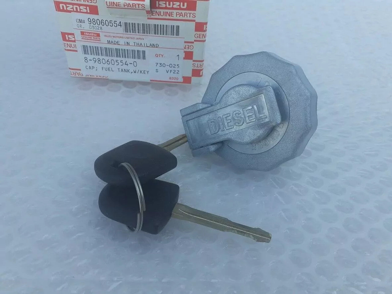 Fuel Tank Cap with Keys fits Isuzu Dmax D-Max Rodeo Denver 8980605540 Genuine View Front