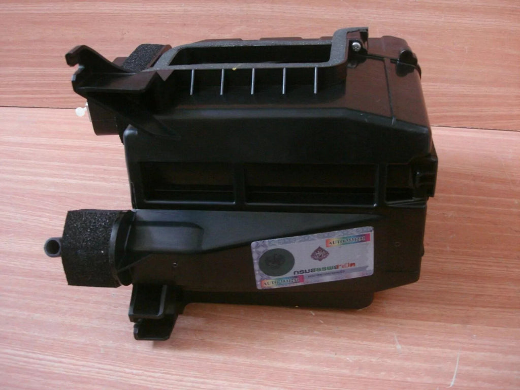 Evaporator fits Isuzu Pickup TFS TFR UCS UCR DMax D-Max 8980861680 Genuine View Front