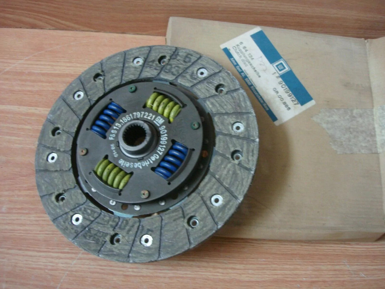 Clutch Plate Disc fits Opel Vauxhall Kadett D E Ascona C Cavalier C18NE C18NT 90007387 View Rear