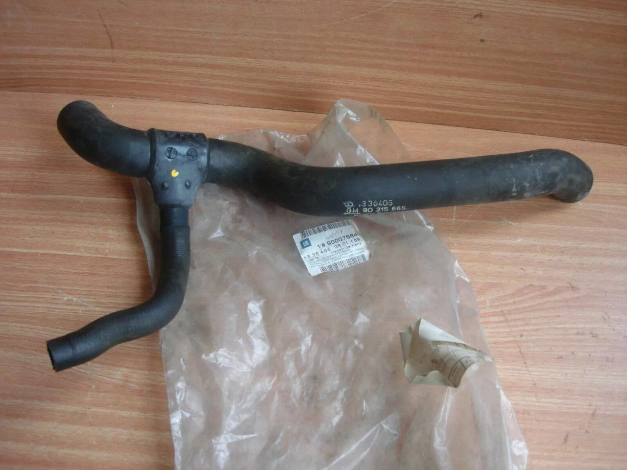 Radiator Hose Lower fits Opel Kadett E Vauxhall Astra 16D 16DA 90007684 Genuine View Front
