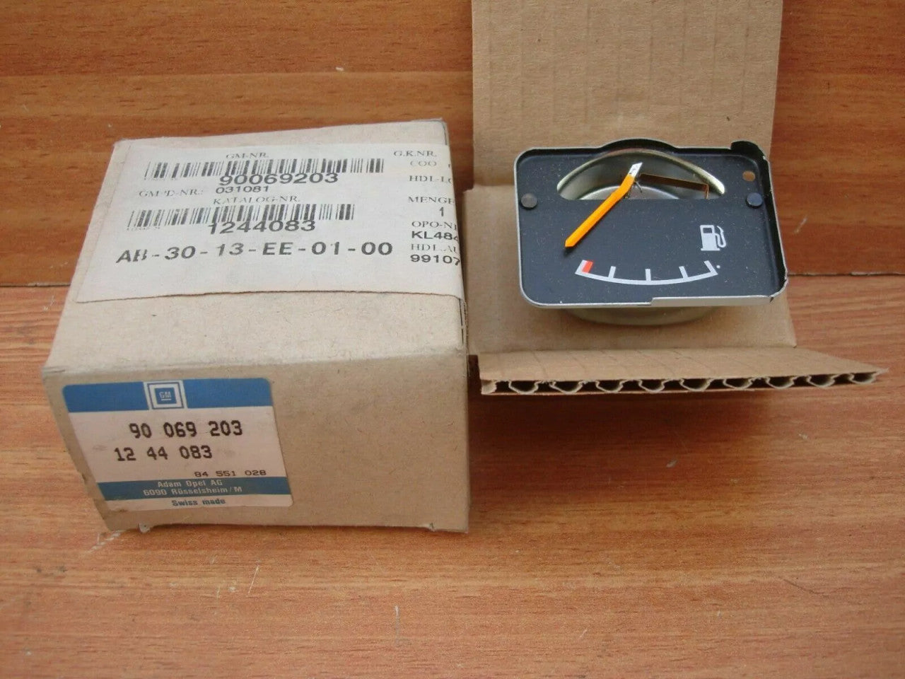 Fuel Gauge fits Opel Kadett D 90069203 Genuine View Front
