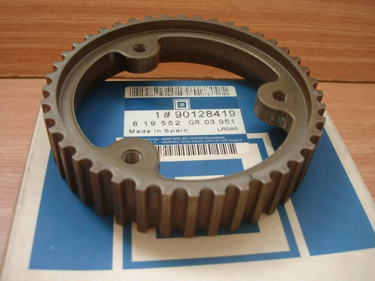 Fuel Pump Gear fits Opel Vauxhall Ascona C Vectra A 17D 16D 16DA Genuine 90128419 View Rear