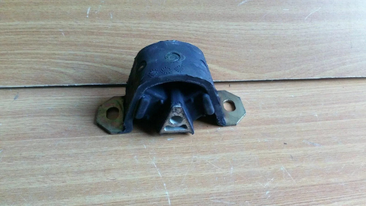 Transmission Mount Rear Gearbox fits Opel Kadett D F13 90147509 Genuine View Front