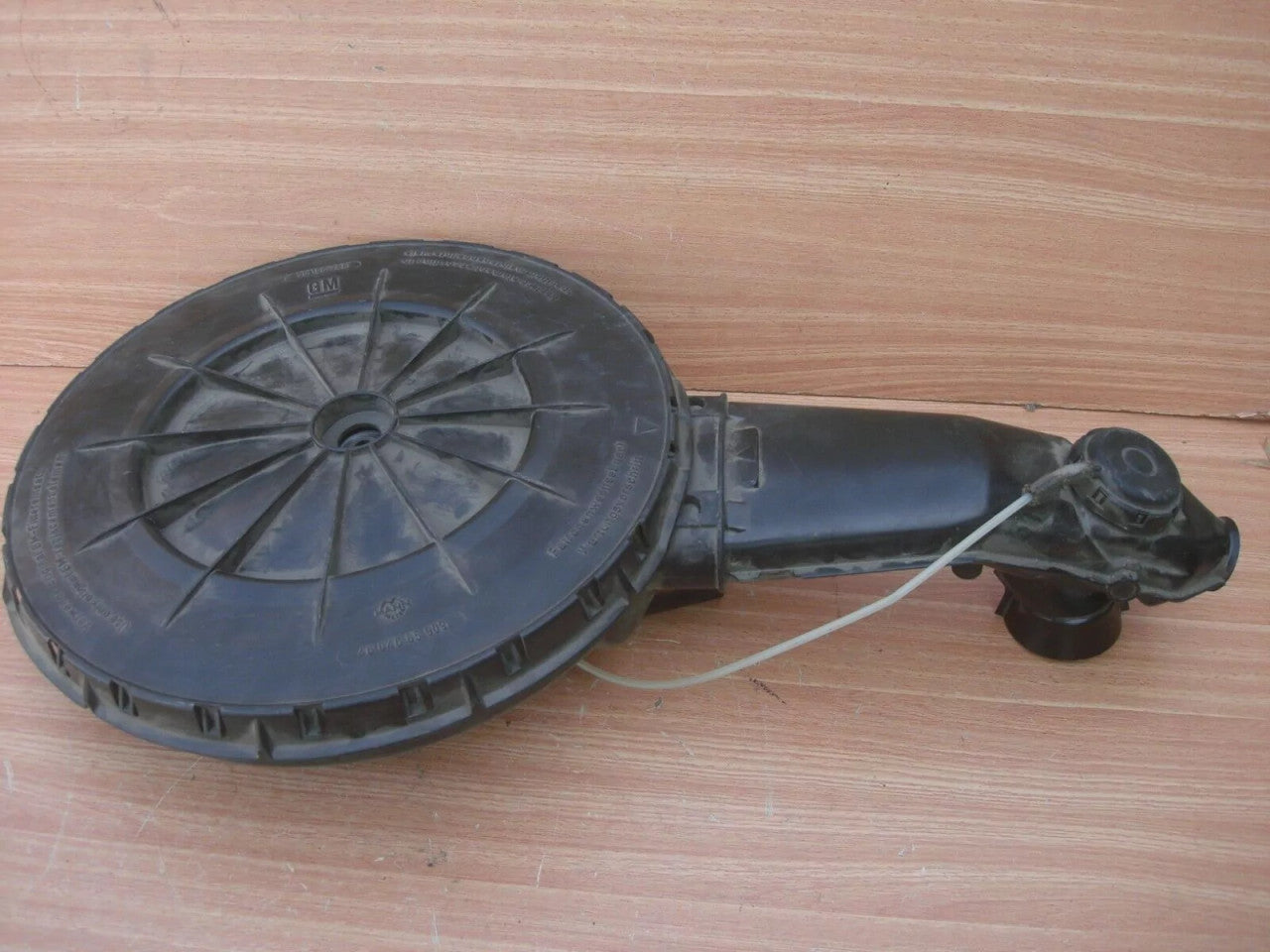 Air Filter Box fits Opel Kadett D Manta Ascona C Vauxhall Cavalier 13S Genuine 90156796 View Front