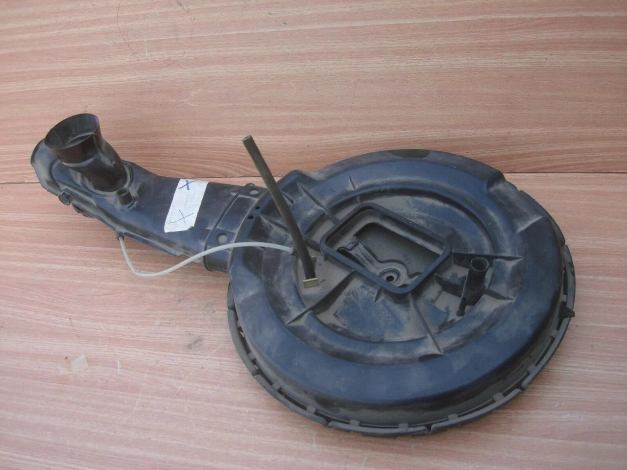 Air Filter Box fits Opel Kadett D Manta Ascona C Vauxhall Cavalier 13S Genuine 90156796 View Right