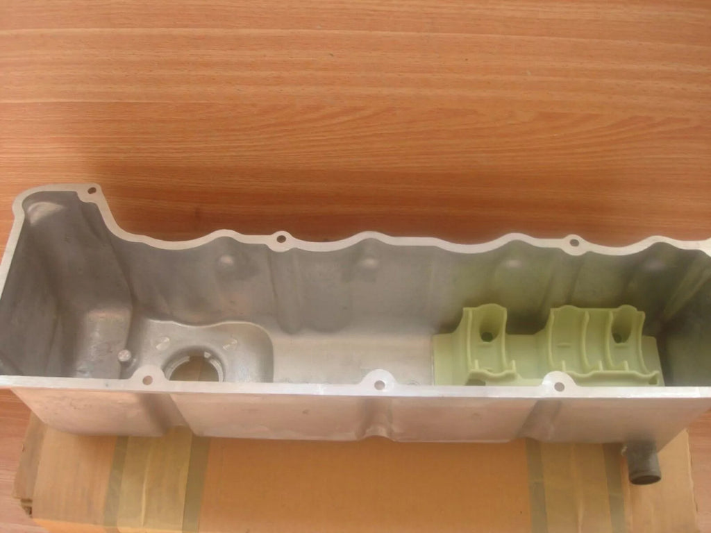 Rocker Cover fits Opel Rekord E Omega A Vauxhall Carlton 2.3 Diesel 23YD Genuine 90190732 View Right