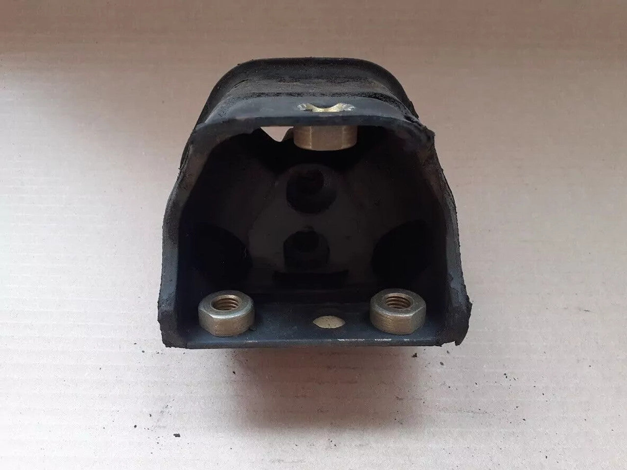 Engine Mount Right fits Opel Kadett E Diesel 90199333 Genuine View Left