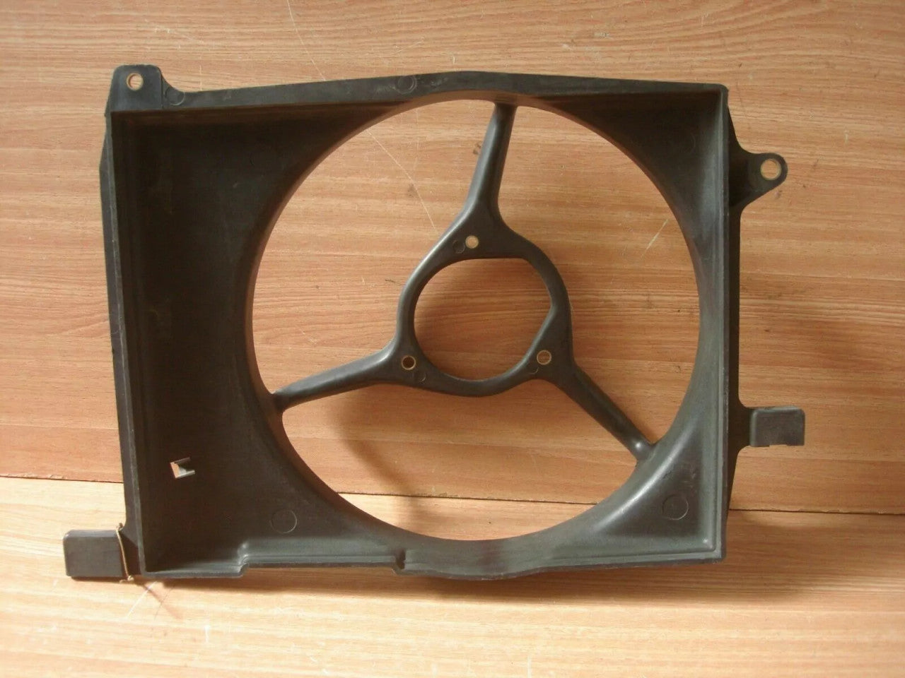 Engine Fan Shroud Cowl fits Opel Kadett E 1.2 90220217 Genuine View Rear