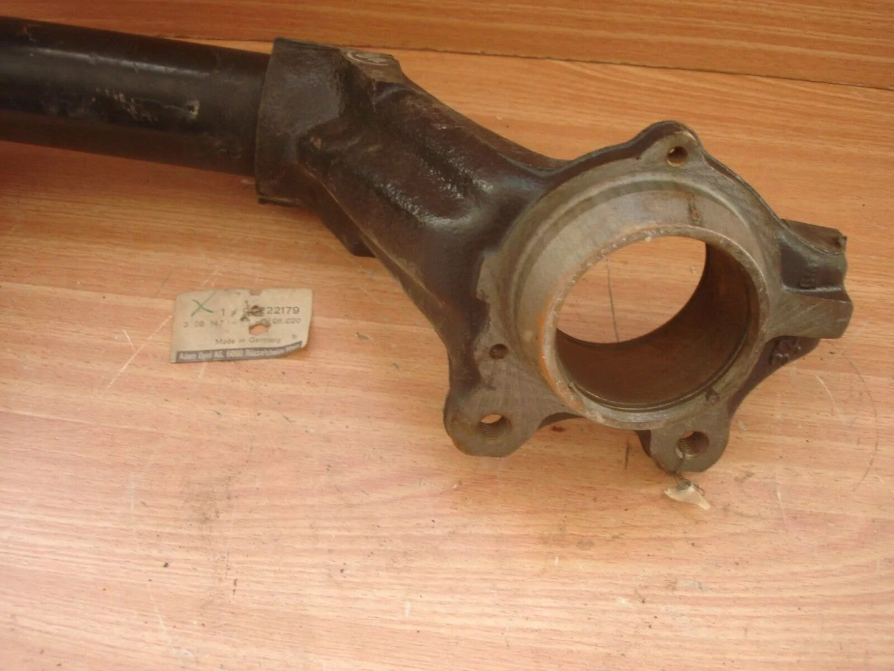 Steering Knuckle Left fits Opel Ascona C Vauxhall Cavalier 90222179 Genuine View Upper