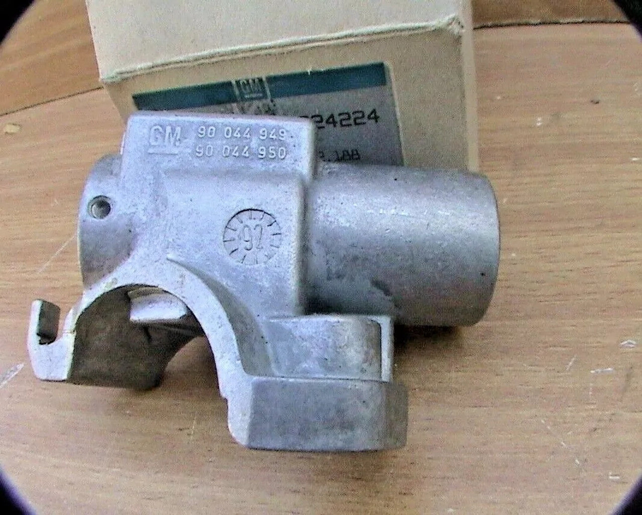 Steering & Ignition Switch Housing fits Opel Vauxhall Monza Rekord E Senator A 90224224 View Left