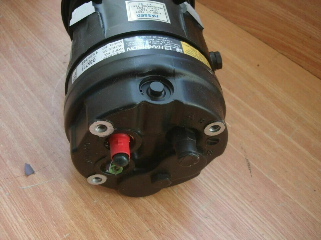 Air Condition Compressor fits Opel Senator B Omega A Vauxhall Carlton Genuine 90233023 View Right