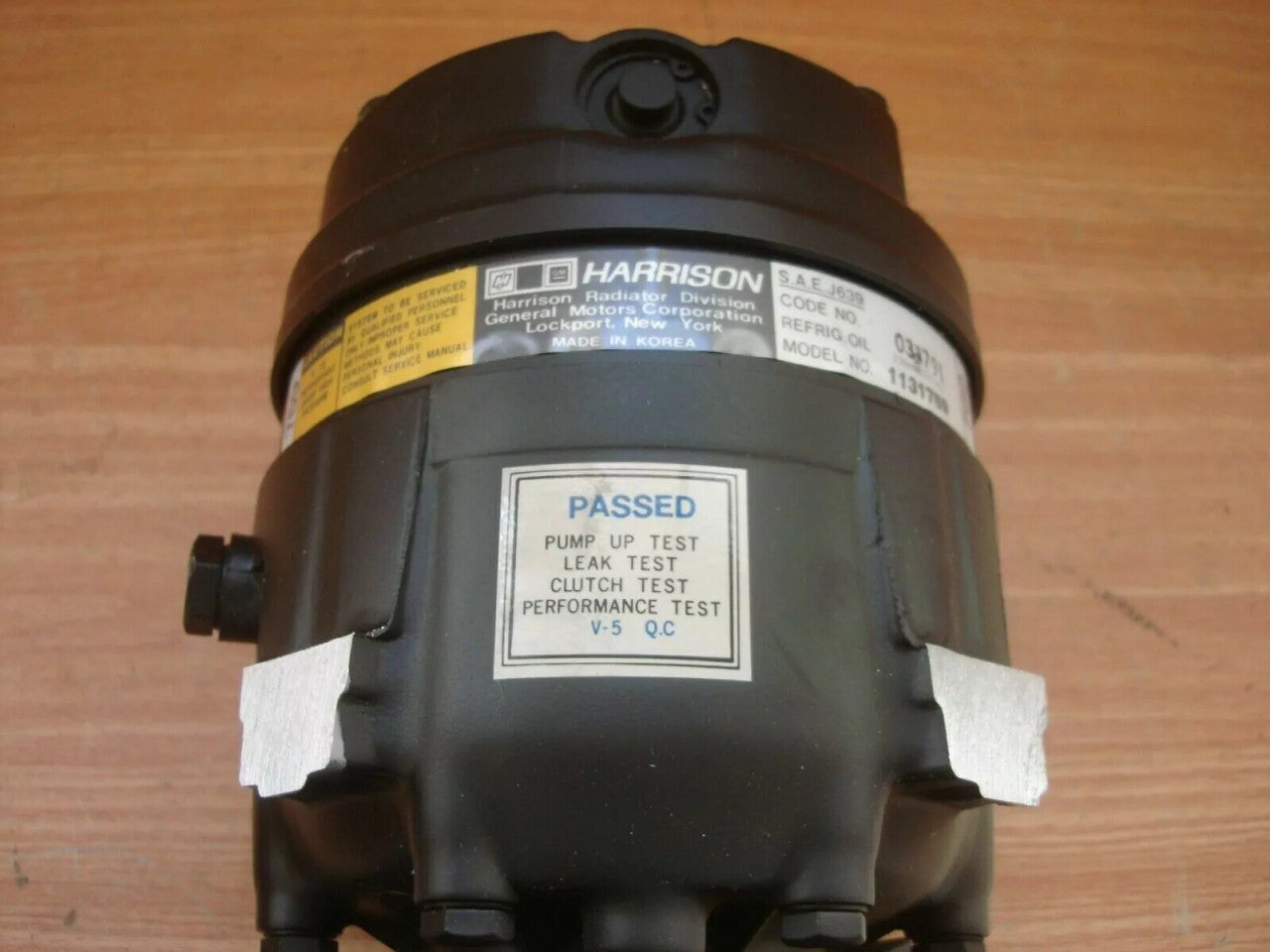 Air Condition Compressor fits Opel Senator B Omega A Vauxhall Carlton Genuine 90233023 View Lower