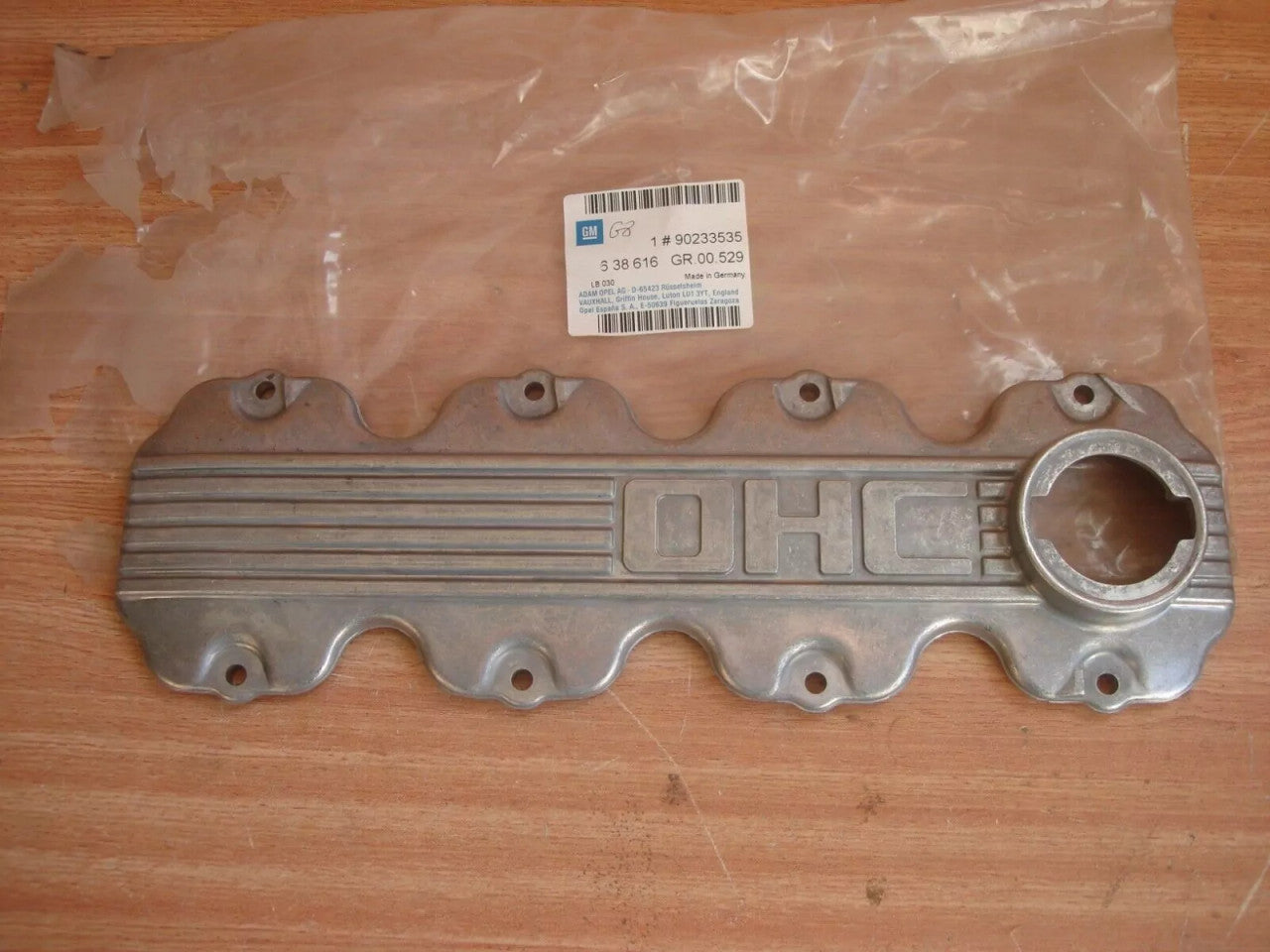 Rocker Cover fits Opel Corsa A Vauxhall Nova 13S C12NZ 12S 12ST 90233535 Genuine View Front