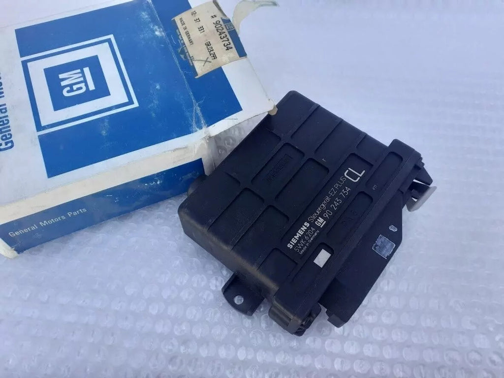 ECU Pre Ignition fits Opel Kadett E Vauxhall Astra 16SV 90243734 Genuine View Right
