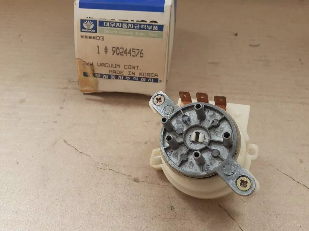 Switch Vacuum A/C Control fits Daewoo Racer Pontiac LeMans 90244576 View Right