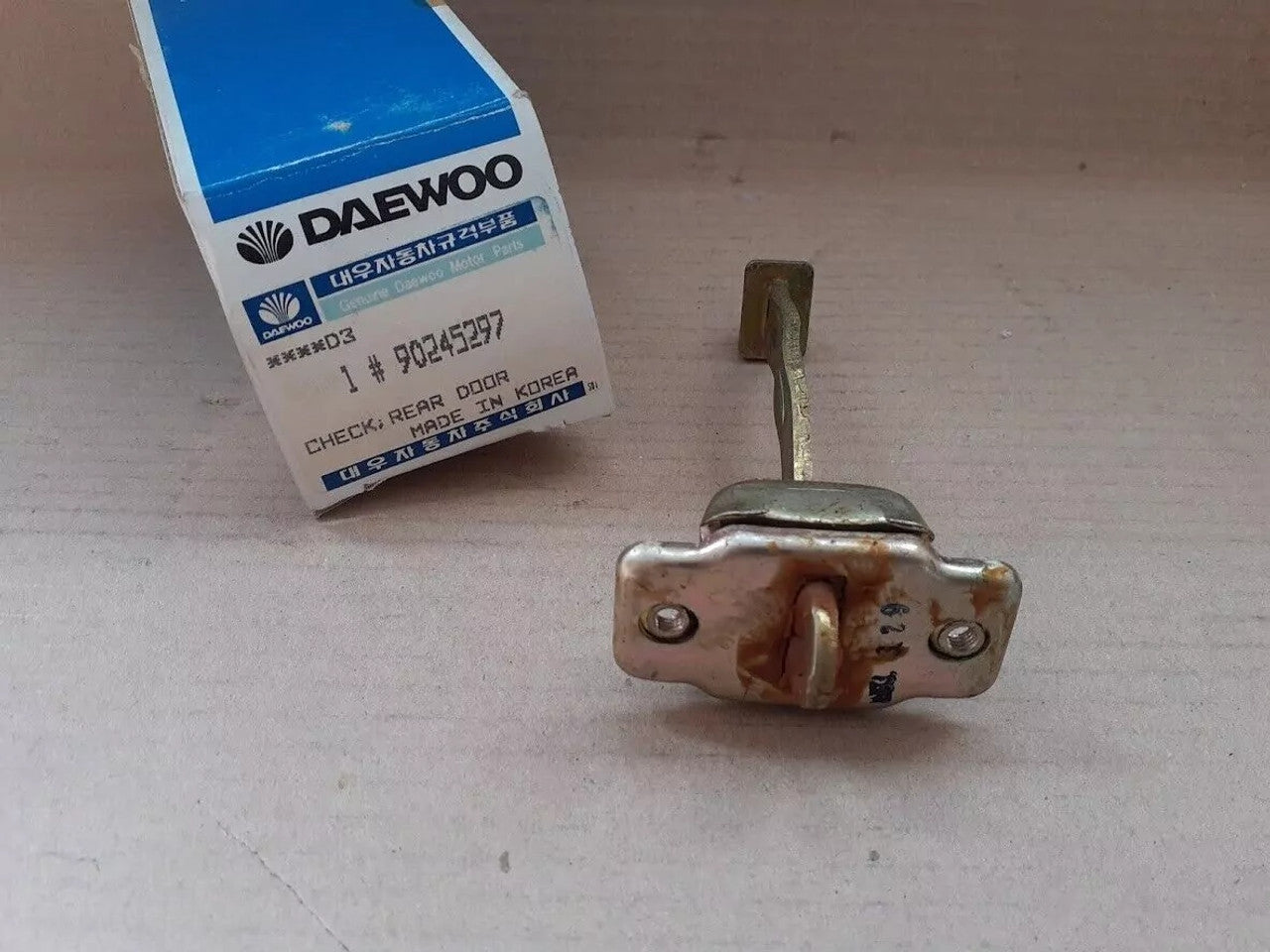 Door Check Link fits Daewoo Racer Pontiac Lemans 90245297 Genuine View Rear