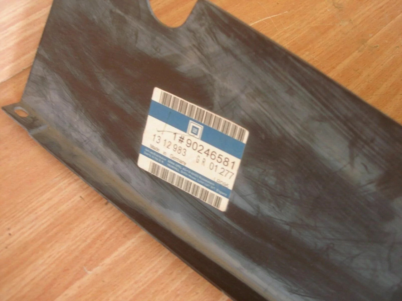 Air Guide fits Opel Omega A Vauxhall Carlton 90246581 Genuine View Left