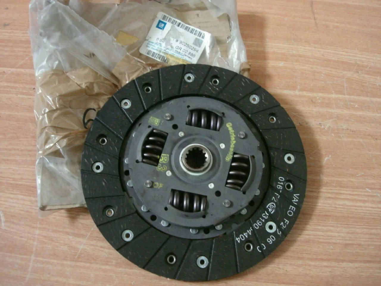 Clutch Disc fits Opel Corsa A Ascona C Vauxhall Nova 90250294 Genuine View Rear