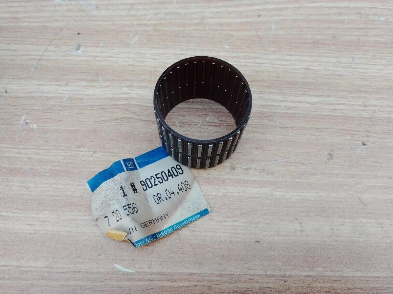 Transmission Needle Bearing fits Opel Vauxhall F13 90250409 Genuine View Front